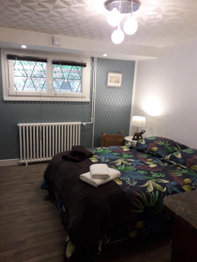 Chambre D'Hotes - Douce Nui-The Vernouillet  Экстерьер фото